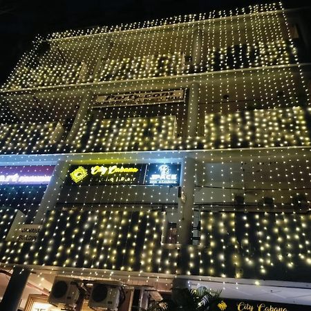 Hotel City Heart Premium Csandígarh Kültér fotó