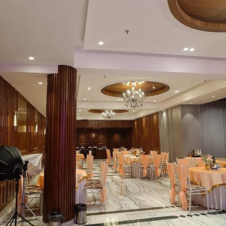 Hotel City Heart Premium Csandígarh Kültér fotó