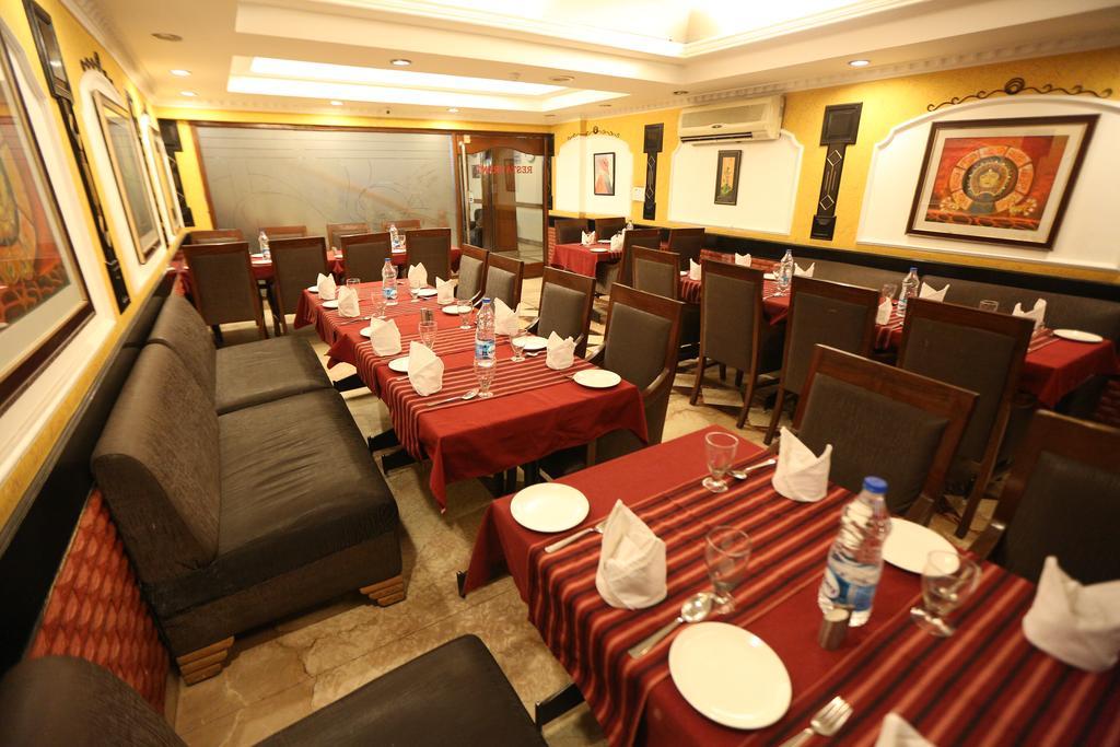 Hotel City Heart Premium Csandígarh Kültér fotó