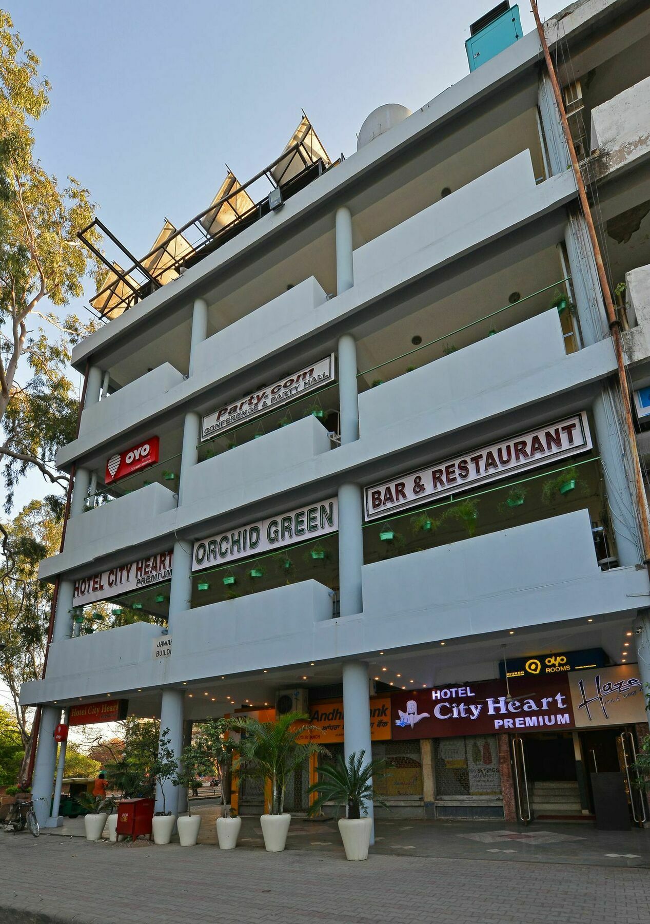 Hotel City Heart Premium Csandígarh Kültér fotó