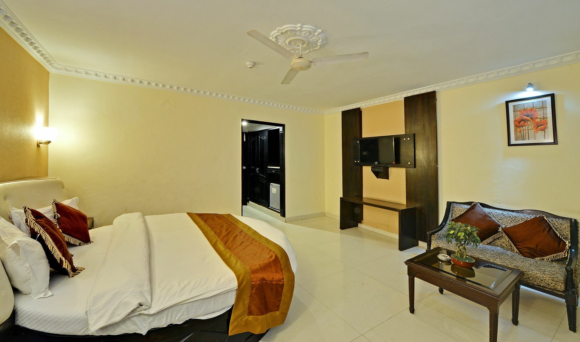 Hotel City Heart Premium Csandígarh Kültér fotó